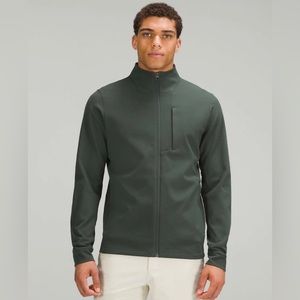 Lululemon Men’s Sojourn jacket (Smoked spruce, XL)